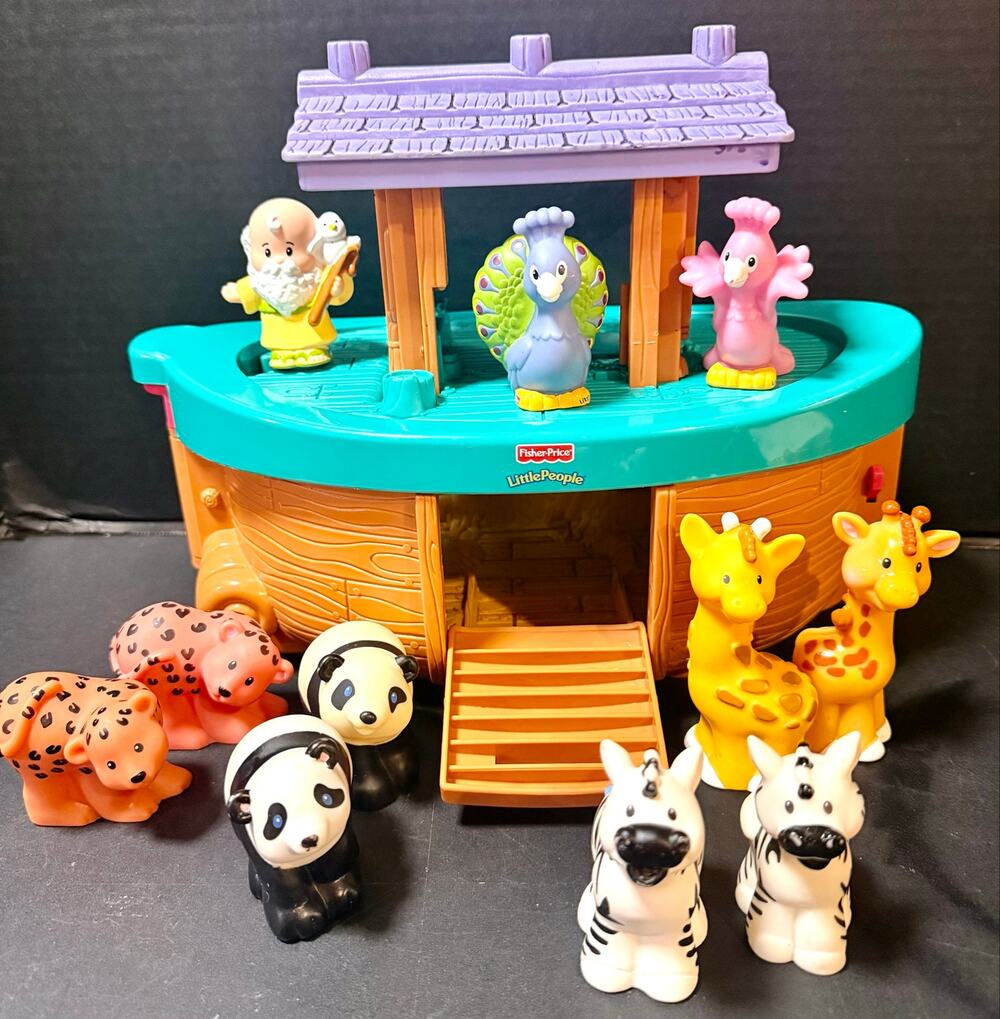 vintage Fisher-Price Little People Noah's Ark folds open 10 animals & Noah